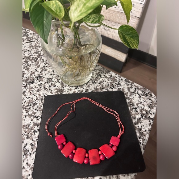 Tagua necklace - Picture 1 of 2